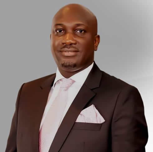 Omonnile-lawyer