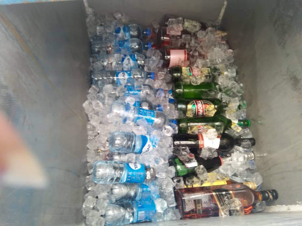 Ennieola Ice & Drinks Services